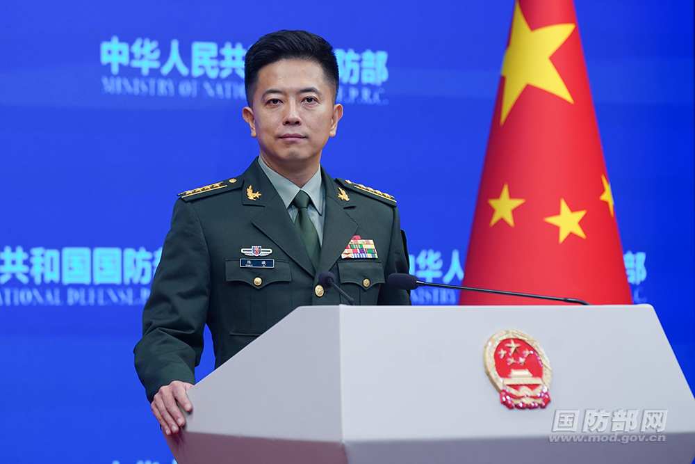 中国国防部回应菲律宾方相关言论：中方将以有力行动遏制任何祸乱南海的行径 
